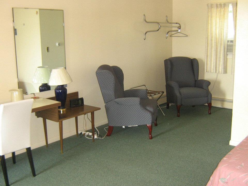 Chapel Hill Motel Brevort Oda fotoğraf